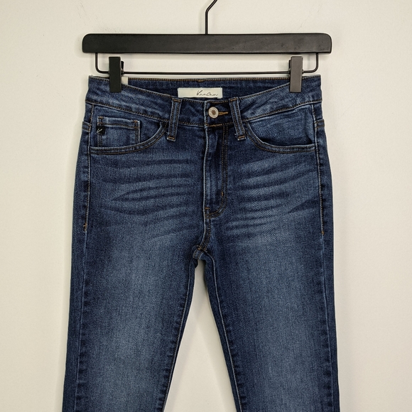 KanCan Mid Rise Medium Wash Skinny Jeans 26 EUC - Picture 2 of 8